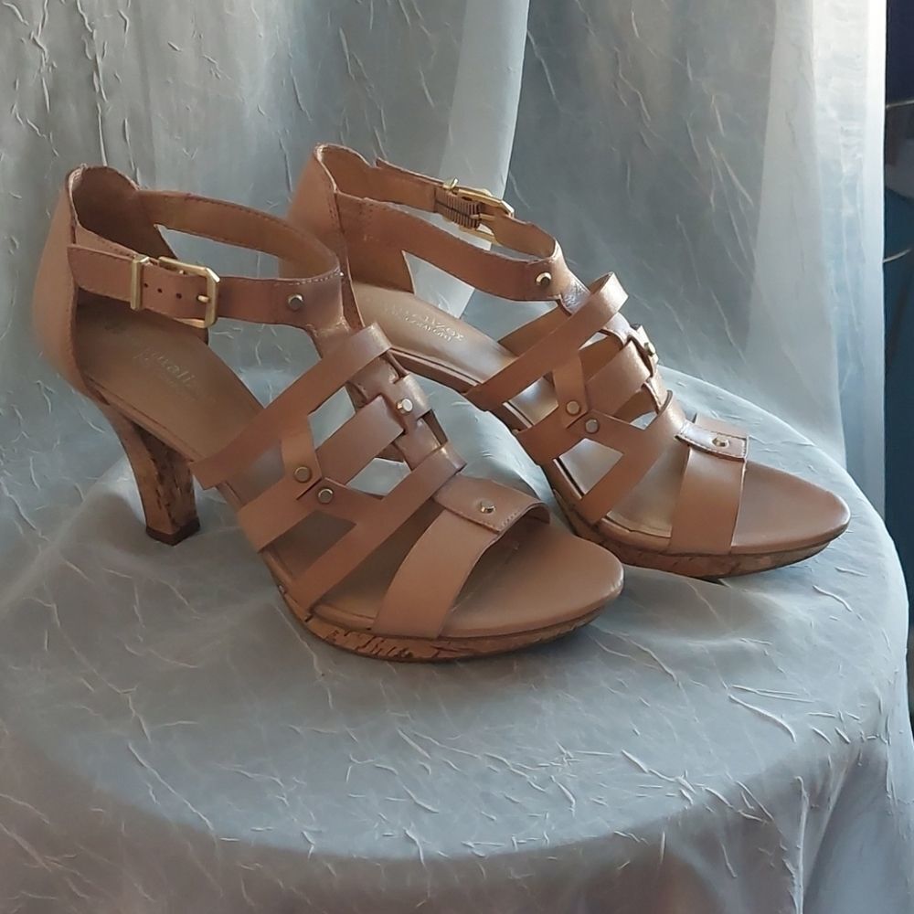 Naturalizer Derive Strappy Heels - Picture 2 of 5